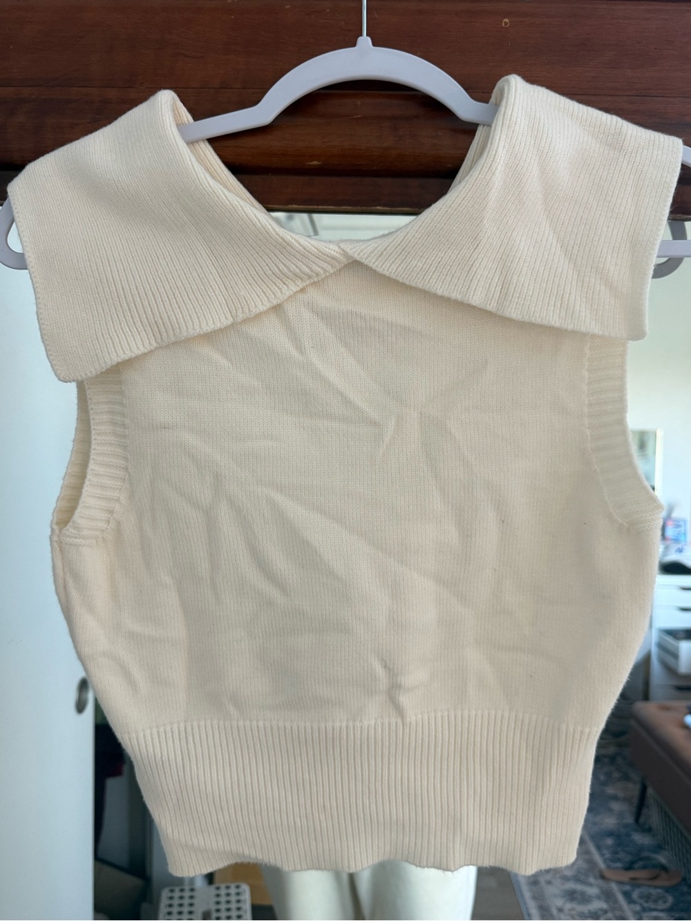 Cider Cream Sleeveless V-Neck Knit Sweater with Wide Collar
